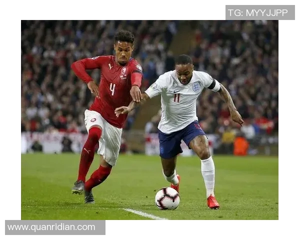 英格兰队晋级欧洲杯16强，德国队黯然出局：足球史上的辉煌与落寞